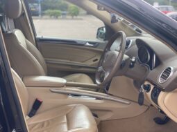 
										Mercedes-Benz GL 500 4MATIC full									