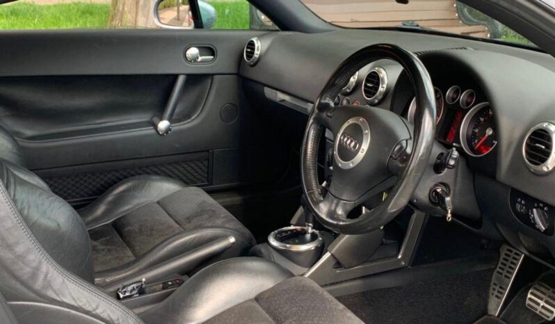 
								Audi TT S Tronic full									