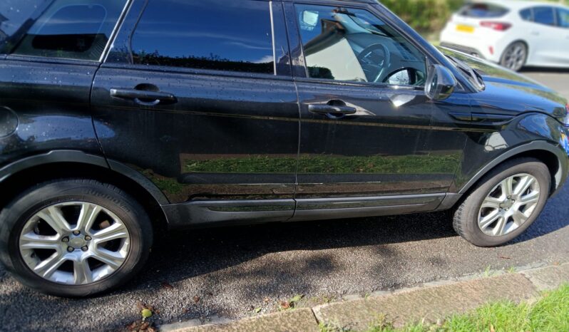 
								LAND ROVER – R ROVER EVOQUE SE TECH full									